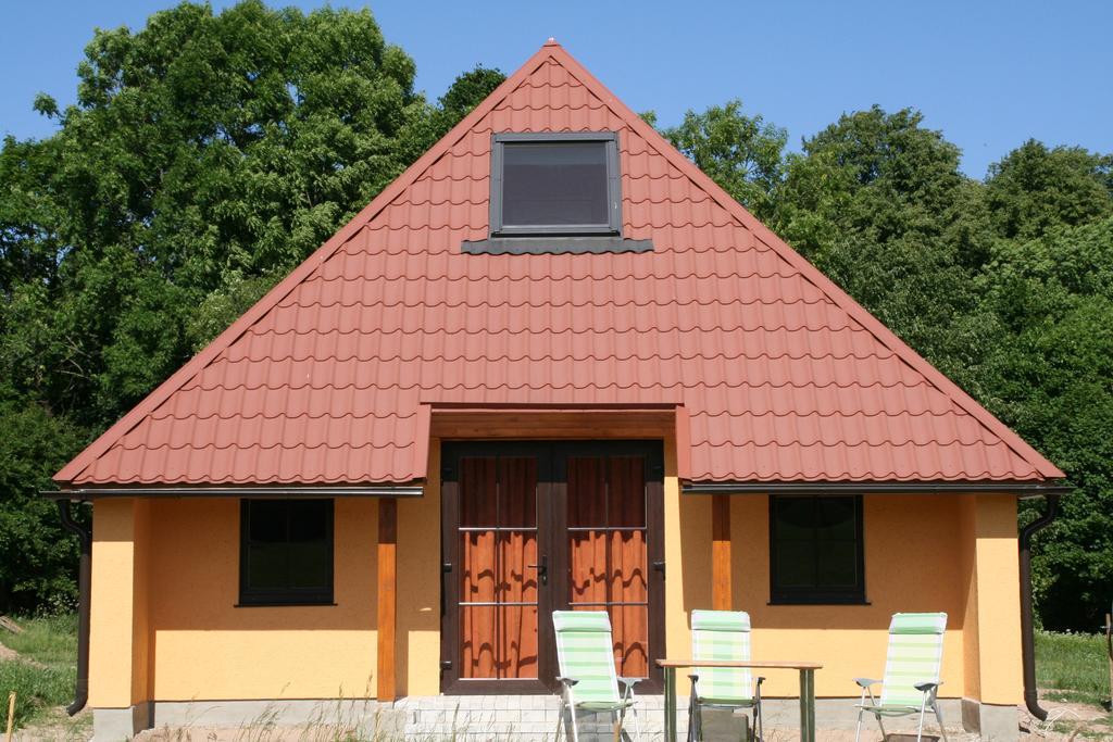 Fox House Hotel Pelci Exterior photo